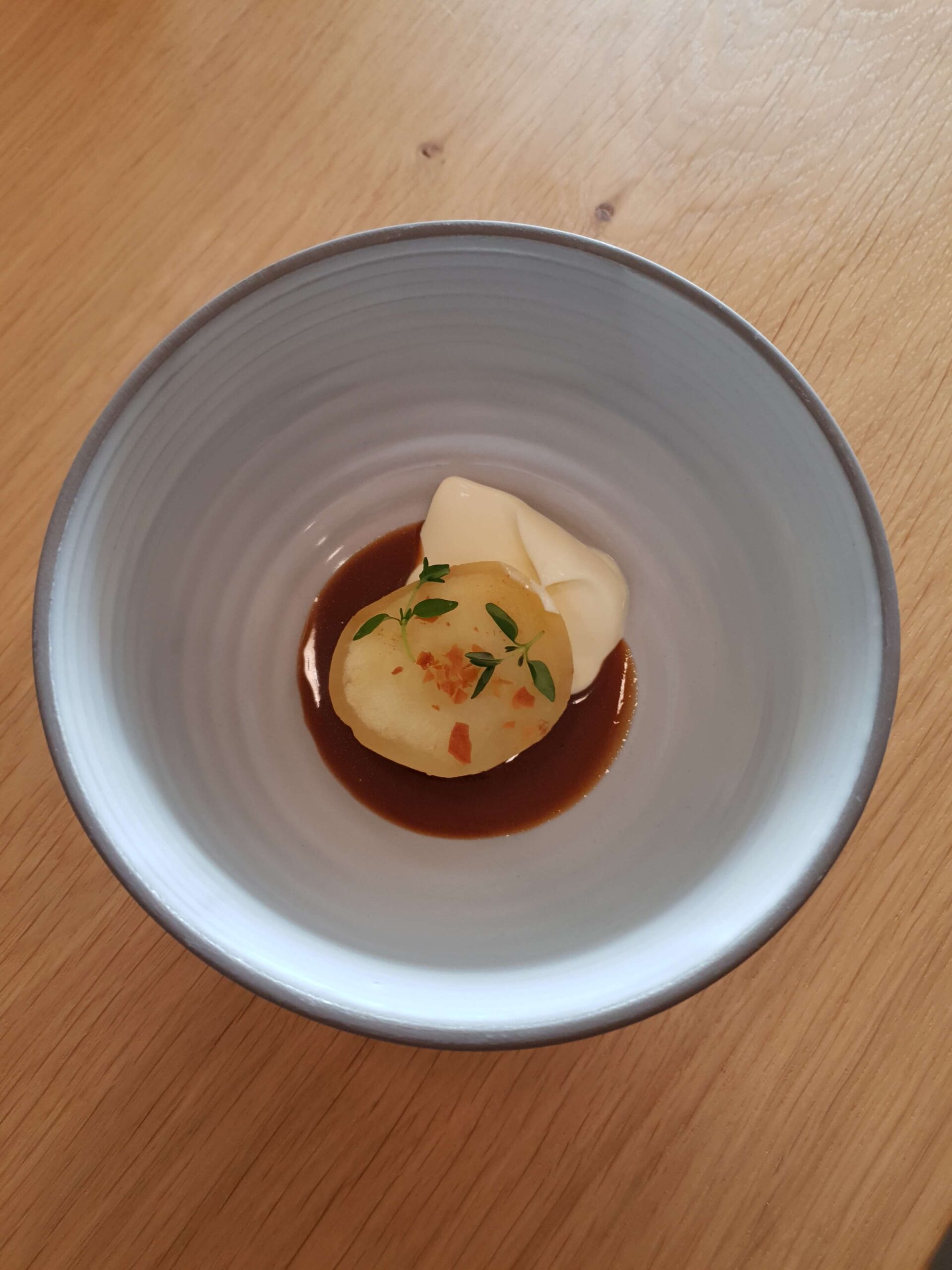 Baked apples with brown sugar and yeast - HOUNÖ